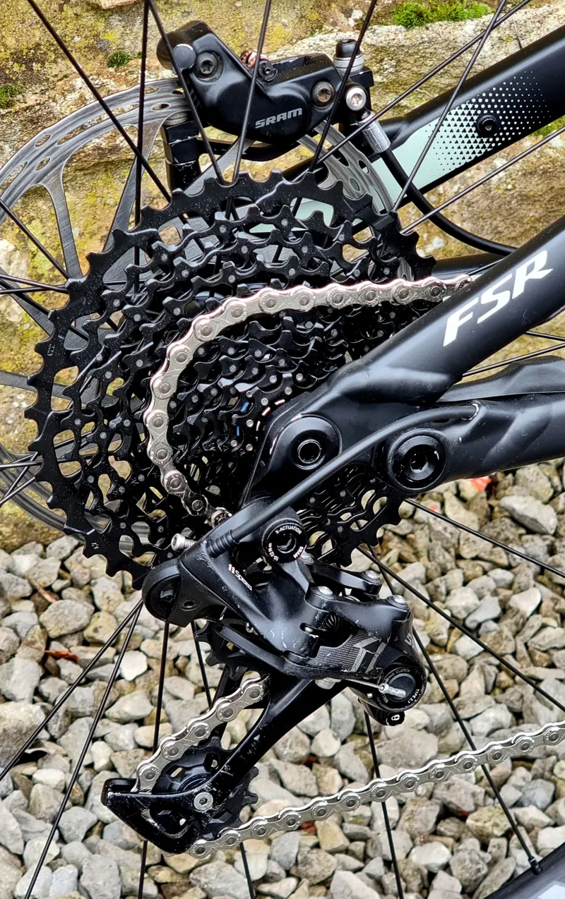 Specialized Levo Expert Carbon - Spruce/ Sage Green - Large - Ex.Demo-2