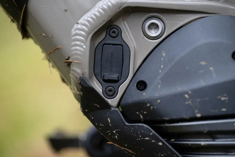 Marin Alpine Trail E2 Electric Mountain Bike - Tan/ Black-7