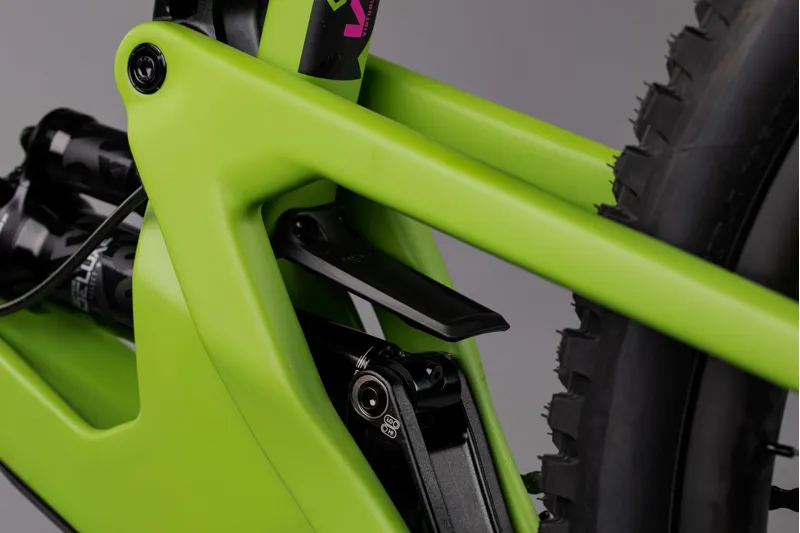 Santa Cruz Nomad C V5 R Spec - Adder Green/Magenta - Large-1