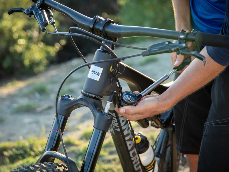 Topeak Pocket Shock DXG - Black/ Silver-8