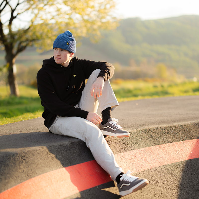 Burgtec Smuggler's Beanie - Blue Speckle-3