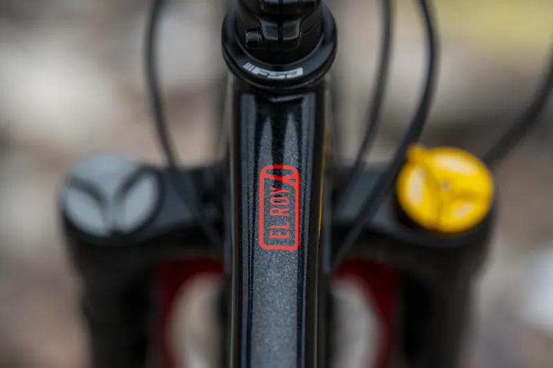 Marin El Roy 29 - Gloss Black Sparkle/ Red-4