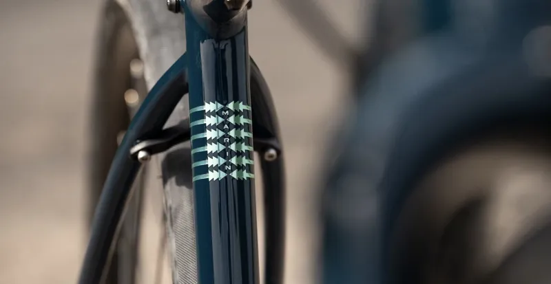 Marin Headlands 2 Gravel Bike - Gloss Dark Blue/ Grey/ Light Blue-3