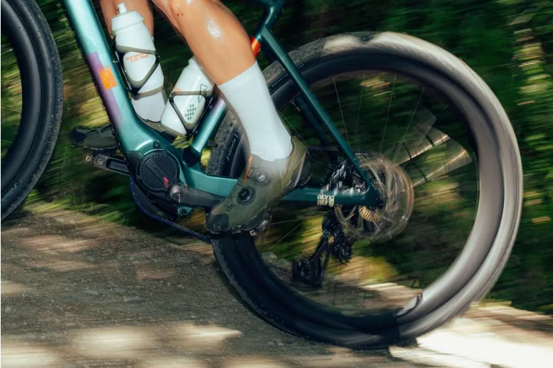 Megamo Along 10 Avinox E.Gravel Bike - Satin Pop Green-2