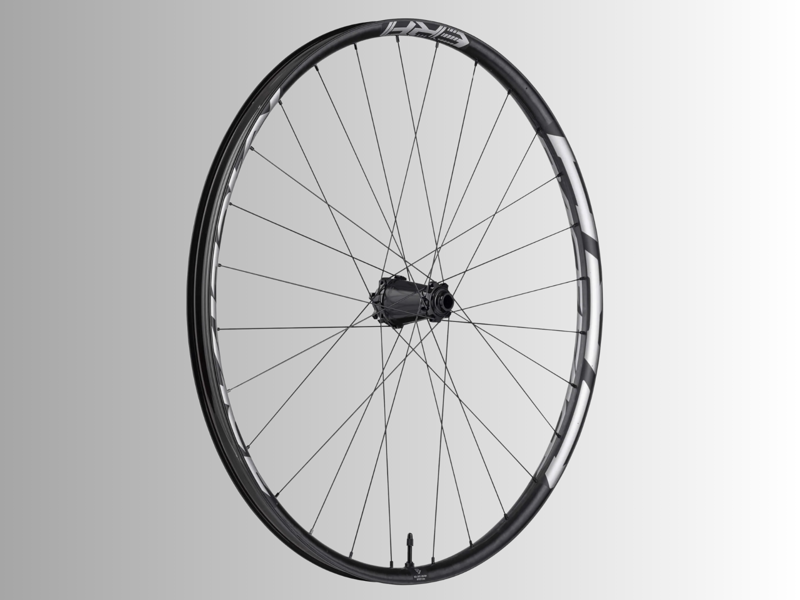 RaceFace ERA Mountain Bike Carbon Wheels - Black/ Silver-8