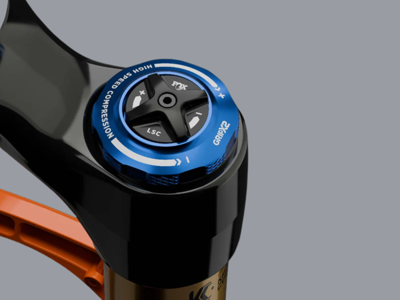 Fox 36 Float Factory Grip X2 Suspension Forks - Gloss Black-3