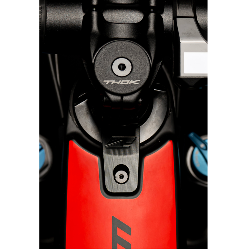 Thok GRAM - Red/ Black-1