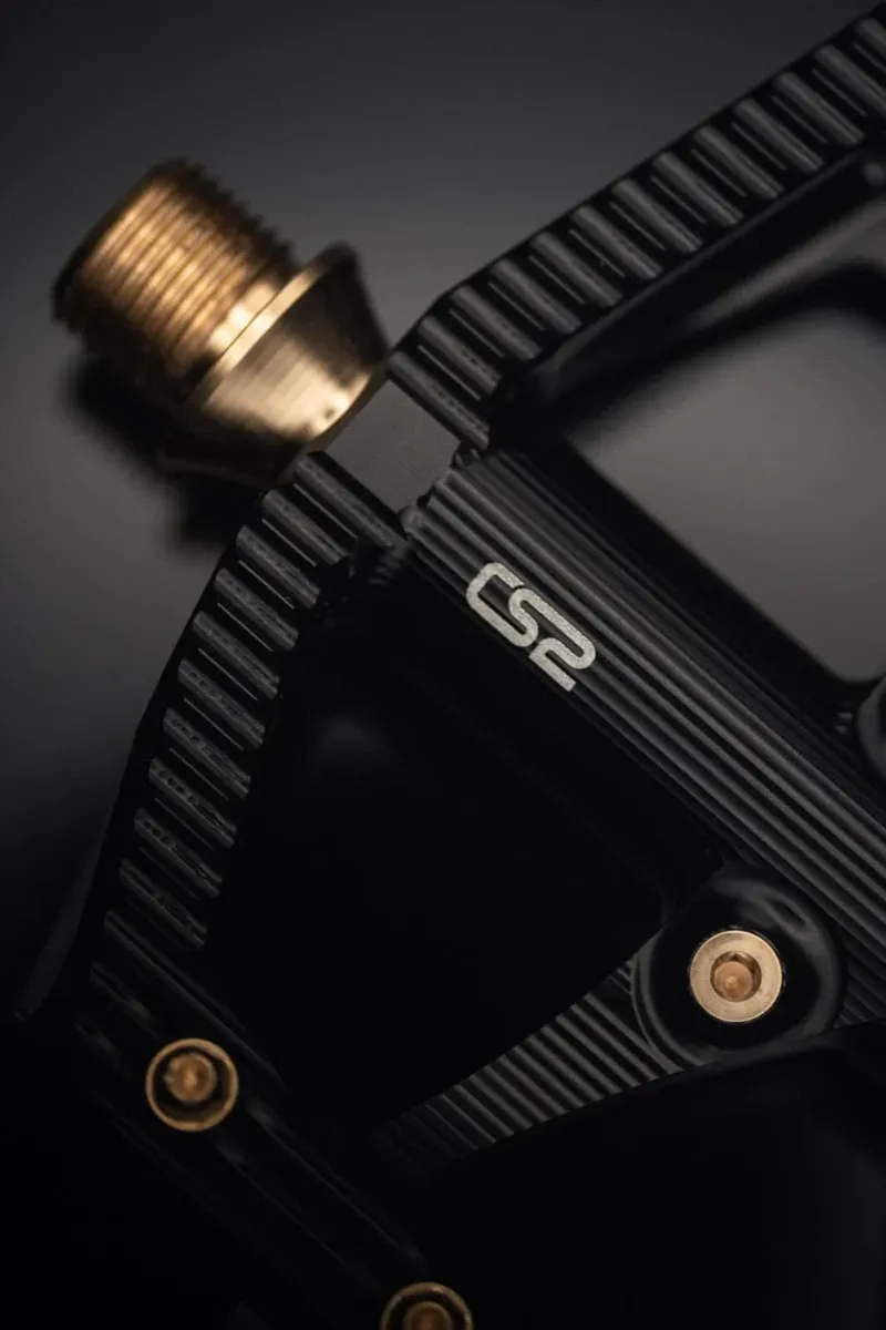 Pinnd CS2+ Flat Pedals - Black/ Copper-3
