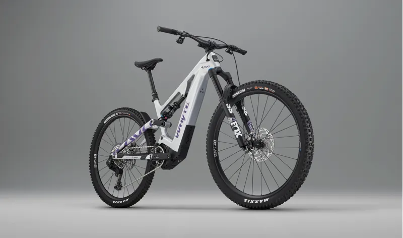 Whyte Bikes Kado RSX E.Mountain Bike - Gloss Light Silver-1