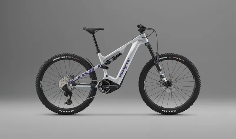 Whyte Bikes Kado RSX E.Mountain Bike - Gloss Light Silver