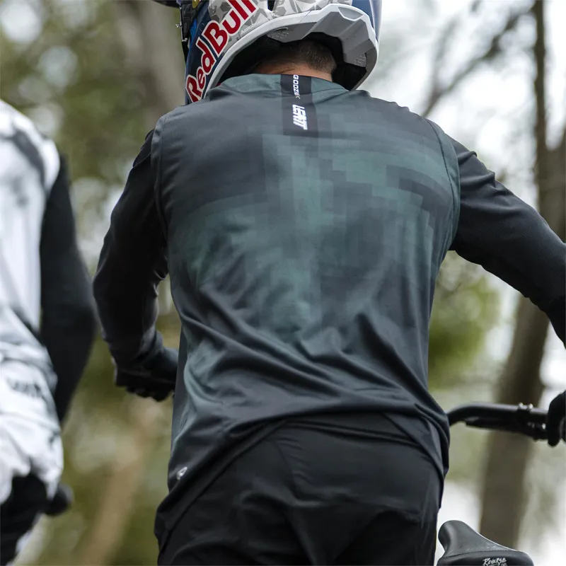 Leatt 1.0 MTB Ride Kit 2026 Trouser And Jersey Combo - Szymon Godziek Black/ Green-11