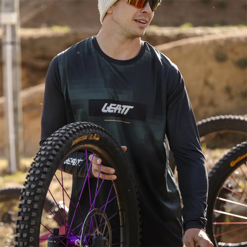 Leatt 1.0 MTB Ride Kit 2026 Trouser And Jersey Combo - Szymon Godziek Black/ Green-4