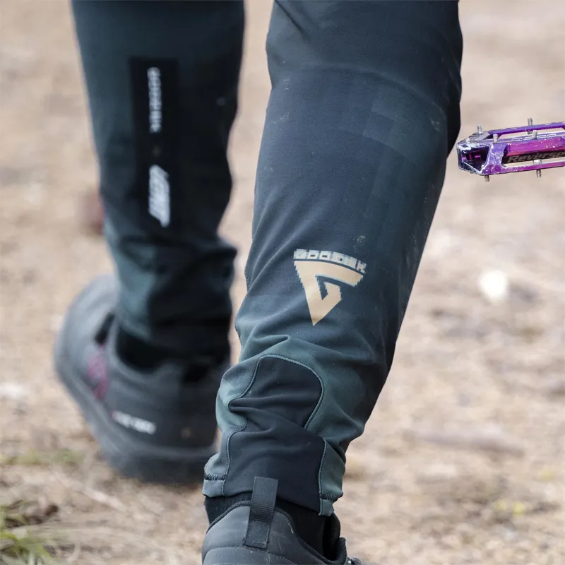 Leatt 1.0 MTB Ride Kit 2026 Trouser And Jersey Combo - Szymon Godziek Black/ Green-5