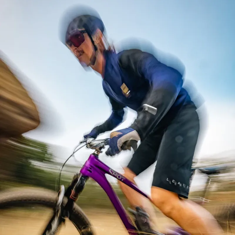 Leatt Endurance 3.0 MTB Long Sleeve Jersey V26 - Black-3