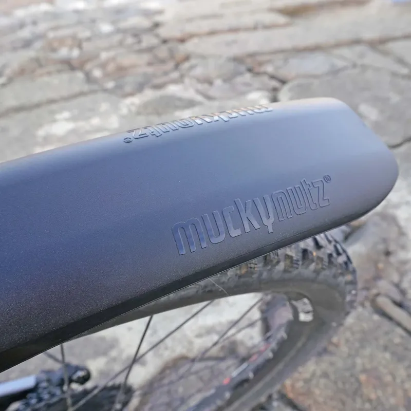 MuckyNutz MugGuard Rear Mudguard - Black-10