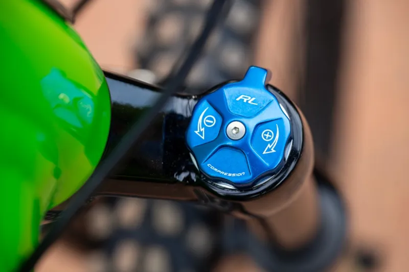 Marin Rift Zone Jr 24 Kids Mountain Bike - Gloss Green/ Yellow-10