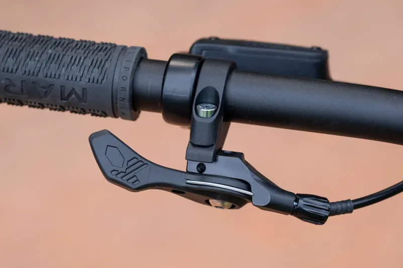 Marin Rift Zone 26 KIds Full Suspension Mountain Bike - Gloss Green/ Yellow-5