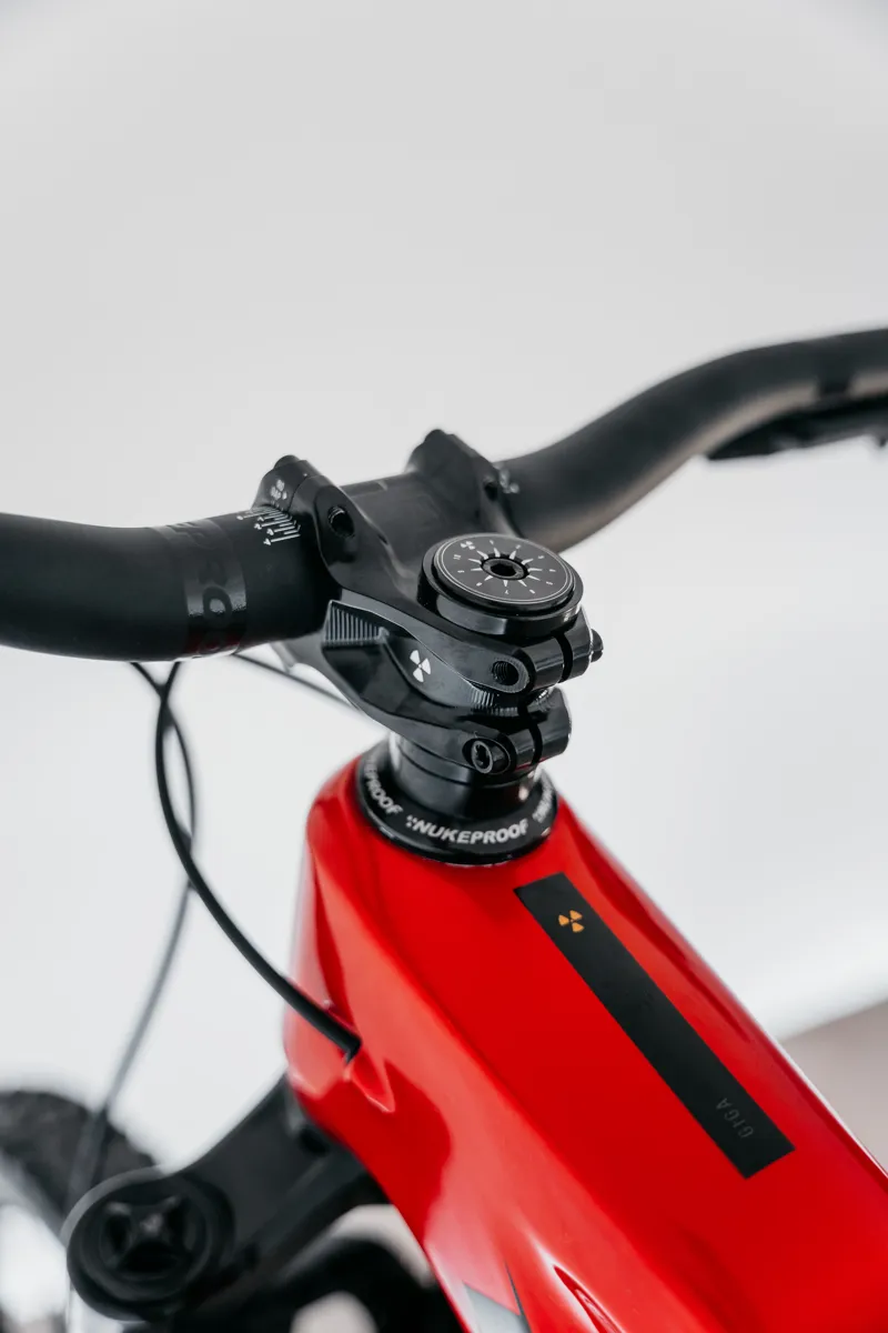 Nukeproof Giga 297 Carbon Pro T-GX Full Suspension Mountian Bike - Red-12