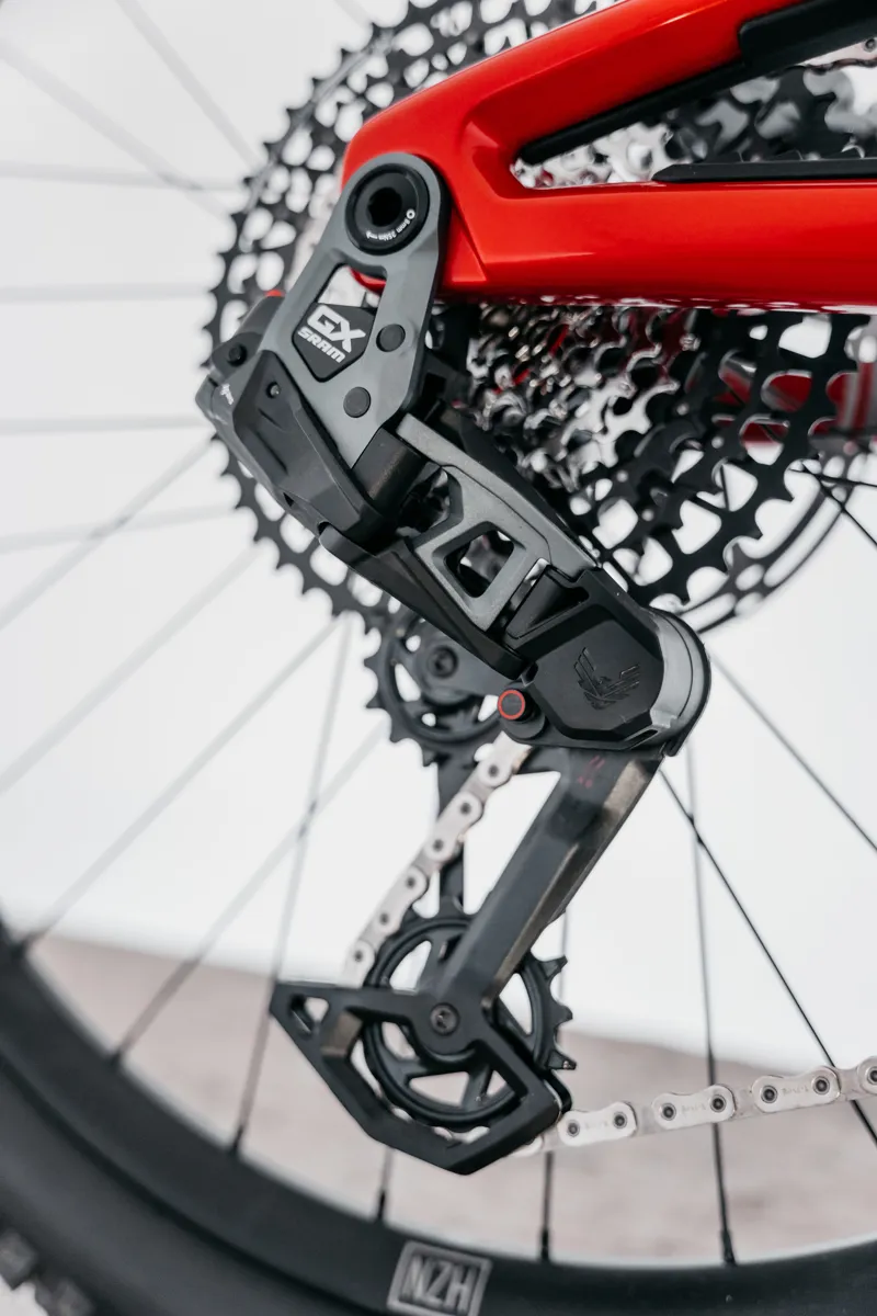 Nukeproof Giga 297 Carbon Pro T-GX Full Suspension Mountian Bike - Red-7