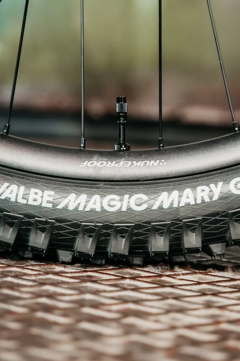 Nukeproof Megawatt Carbon 297 Pro T-GX E.MTB - Gloss Red/ Black-11