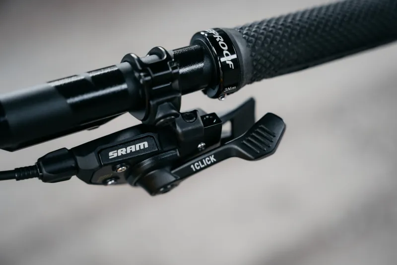 Nukeproof Reactor Alloy 29 Pro Eagle 90 Full Suspension Bike - Yellow-7