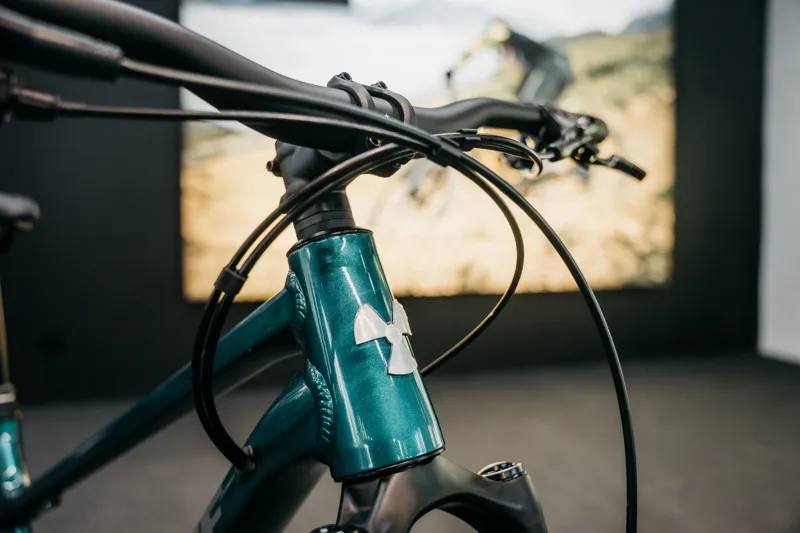 Nukeproof Tracker Pro Cues 1x11 Hardtail Mountain Bike - Gloss Teal/ Silver-4