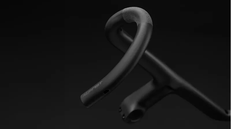 Specialized Alpinist II Cockpit - Satin Carbon/ Gloss Black-6