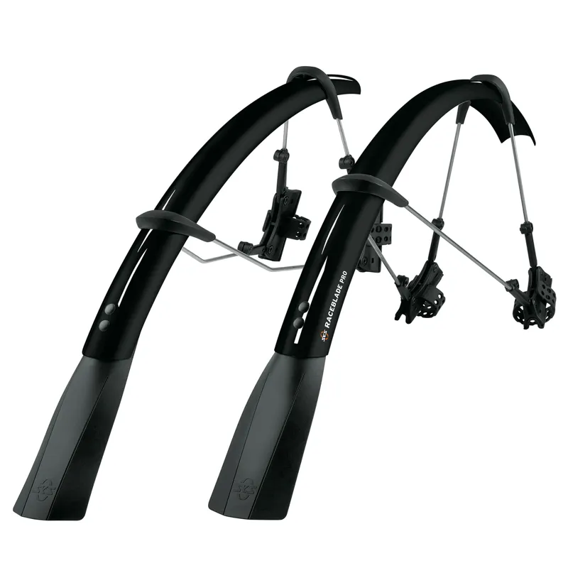 Cycle mudguard set outlet