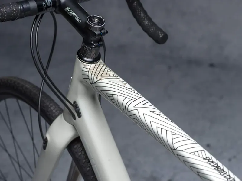 DYEDBRO Frame Protection - Stay Free - Black-2