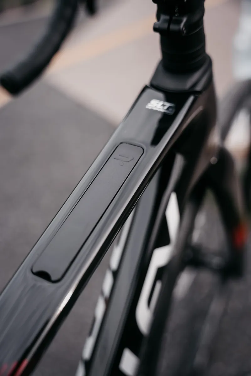 Ridley Yungstr GRX400 2x10 Kids Road Bike - Gloss Black/ Silver/ Red-4