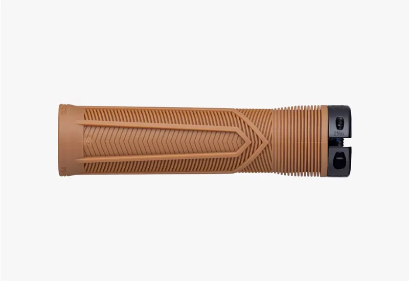 Race Face Chester Handlebar Grips - Gum/ Black-2