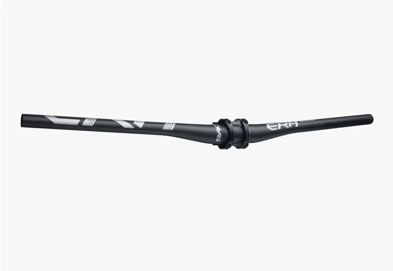 Race Face ERA 35mm Clamp Carbon Riser Handlebars - Grey-1