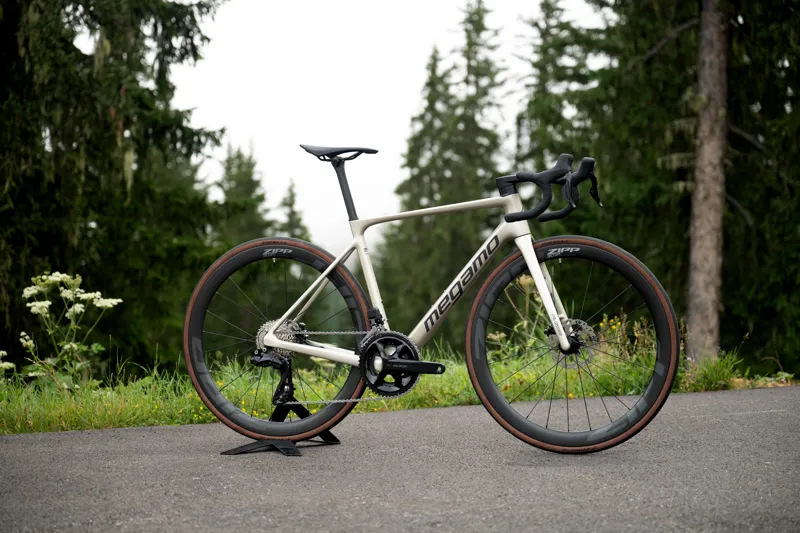 Megamo Raise 20 2026 Carbon Road Bike - Silver Ash-5