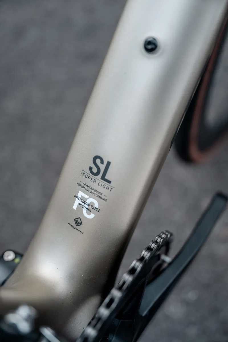 Megamo Raise 20 2026 Carbon Road Bike - Silver Ash-7