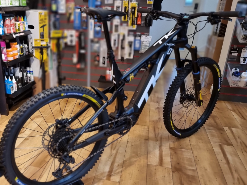 Thok TK01 Ohlins Dream E.bike Escape Custom Build -  X.Large - Black White-1