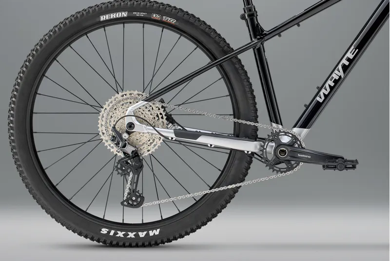 Whyte Secta RS Hardtail Mountain Bike - Gloss Black with Silver-4