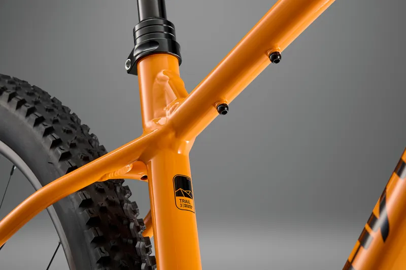 Whyte Secta S Hardtail Mountain Bike - Gloss Coral Orange with Turquoise-6