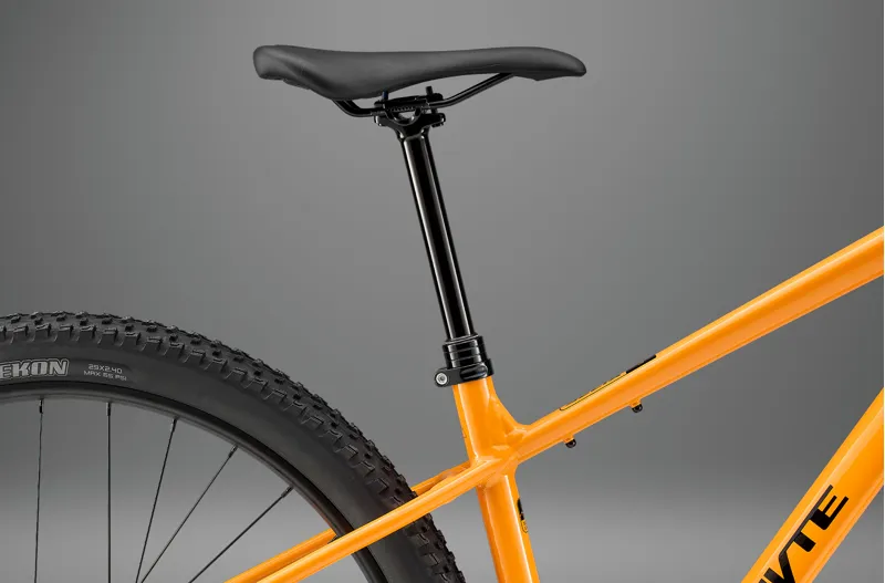 Whyte Secta S Hardtail Mountain Bike - Gloss Coral Orange with Turquoise-4