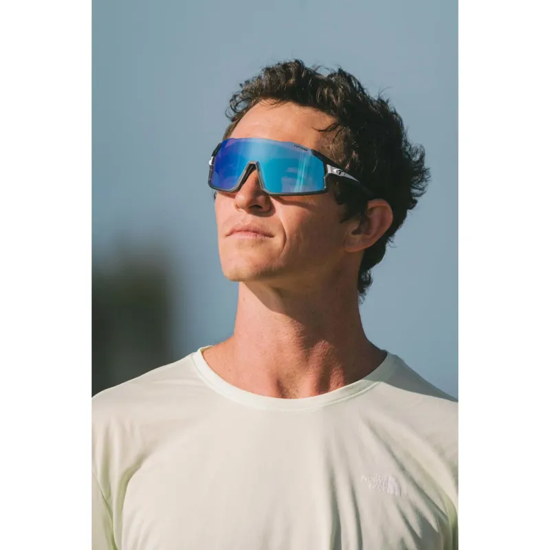 Tifosi Stash Clarion Fototec Lens Sunglasses - Matte Smoke-6